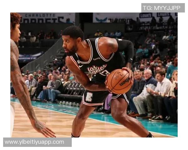 乔治今日对阵快船复出迎赛季首秀球迷期待已久