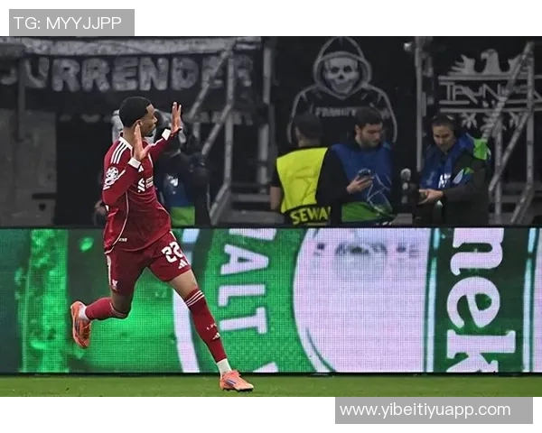 利物浦客场航班延误四小时球队发布会取消状况堪忧