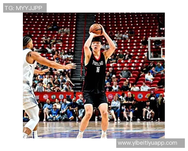 杨瀚森背靠背出战2分半引发热议登上微博热搜榜第二位