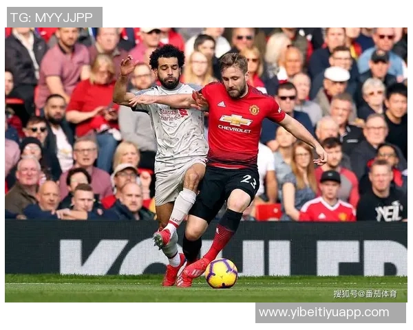 早报：双红会激战正酣曼联绝杀利物浦上演惊心动魄逆转